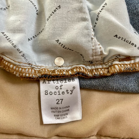 ARTICLES OF SOCIETY Frayed Raw Hem Distressed Blue Denim Shorty Shorts Size 27 - Picture 14 of 16